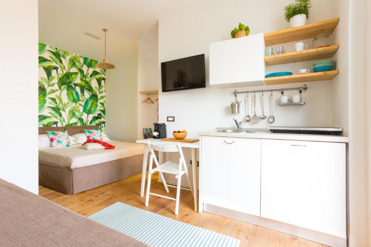 Duomo Views, Light, Jungle-Inspired Studio With Terrace Milano Ngoại thất bức ảnh