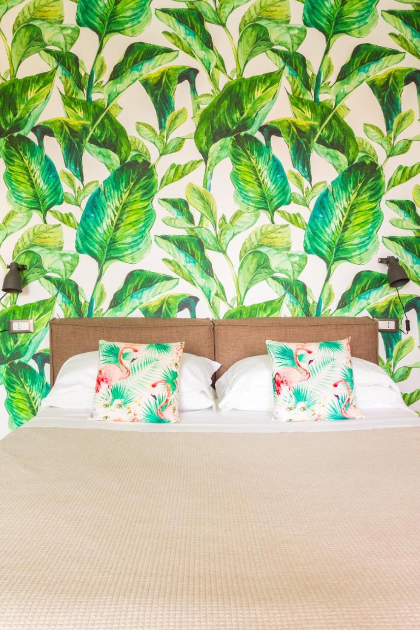 Duomo Views, Light, Jungle-Inspired Studio With Terrace Milano Ngoại thất bức ảnh
